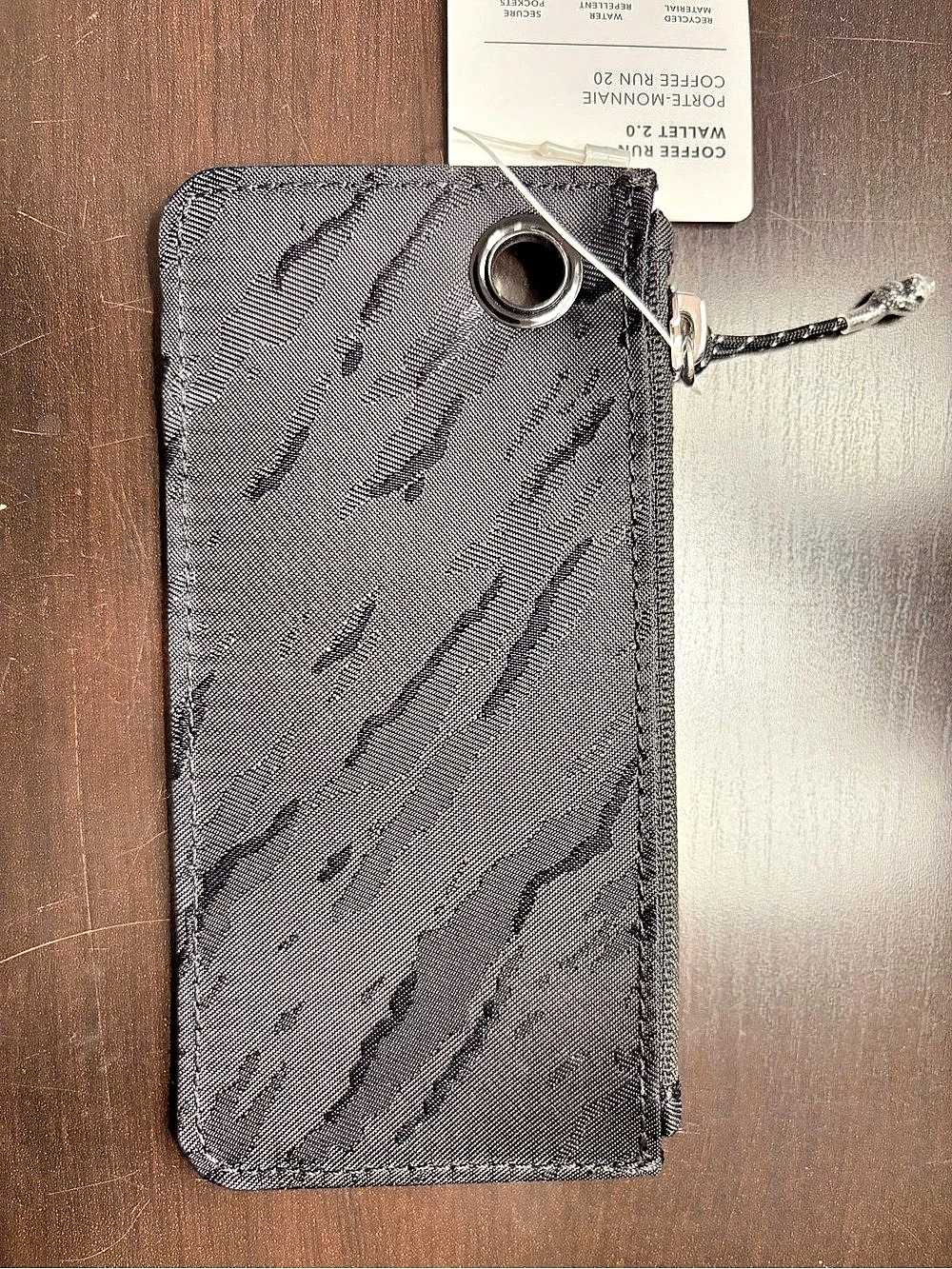 Athleta Coffee Run Black Key Holder NWT